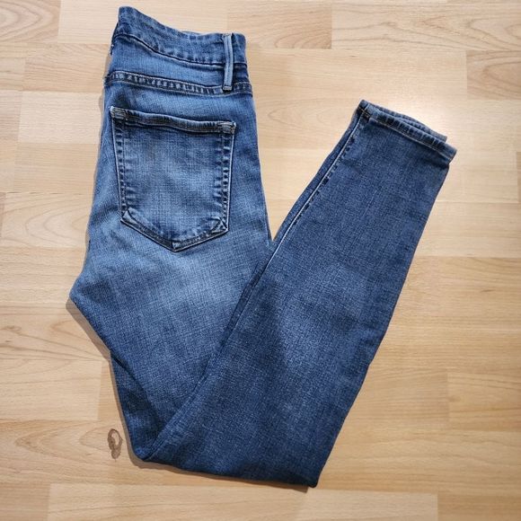 Good American Denim - GOOD AMERICAN good legs skinny jeans